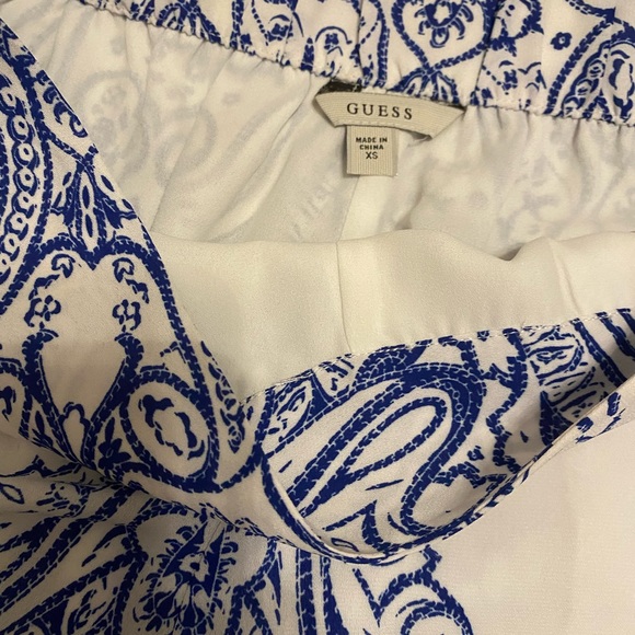 Guess Summer Shorts - Picture 3 of 3